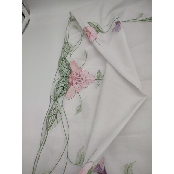 Floral Embroidered Cutout Colorful Tablecloth 66” X 80” Pastel Spring Easter SEE - Picture 5 of 10